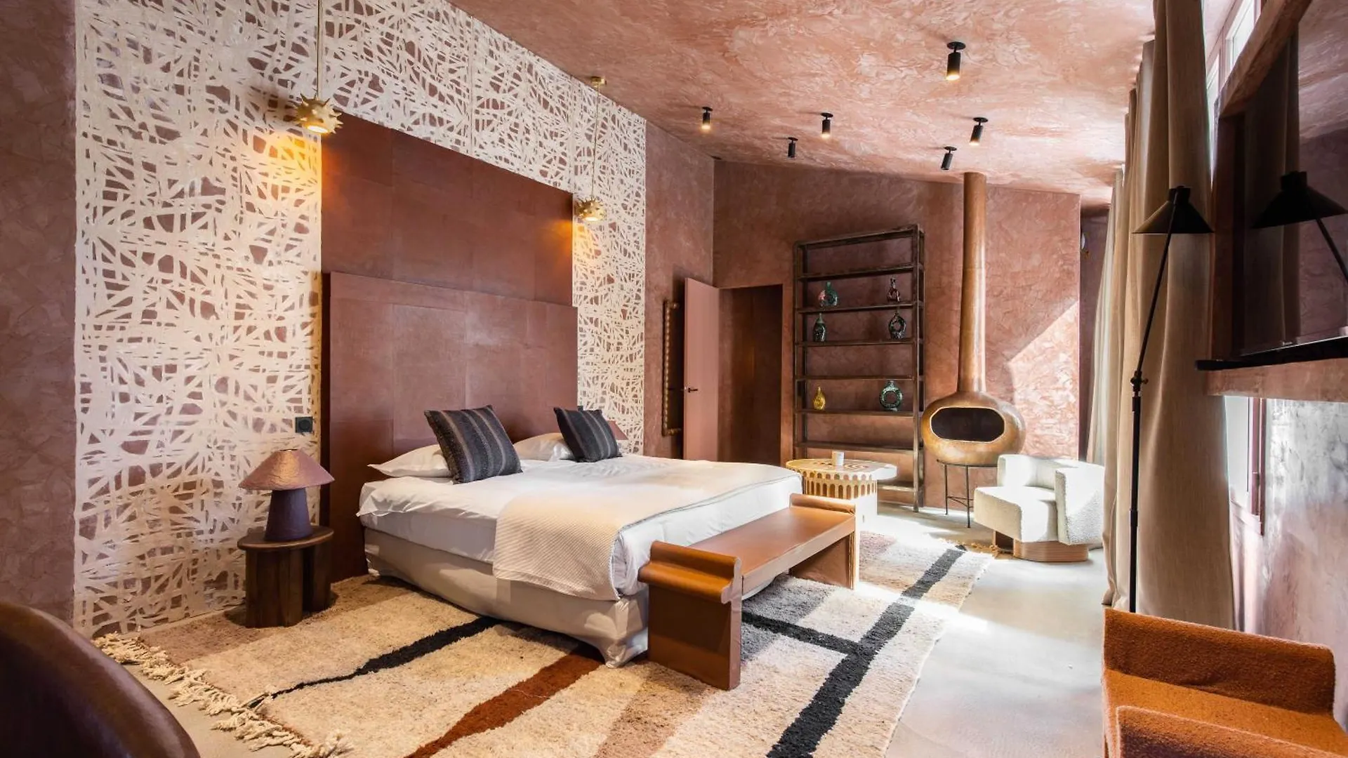 Exceptional Duplex - 6br-12p - Montorgueil